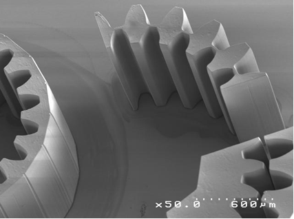 Gear pattern in a 1100μm thick layer of SU8 by R. Yang gear in SU8